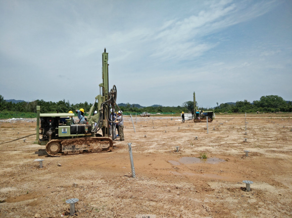HY130D solar pile driver outdoor construction operation for solar project