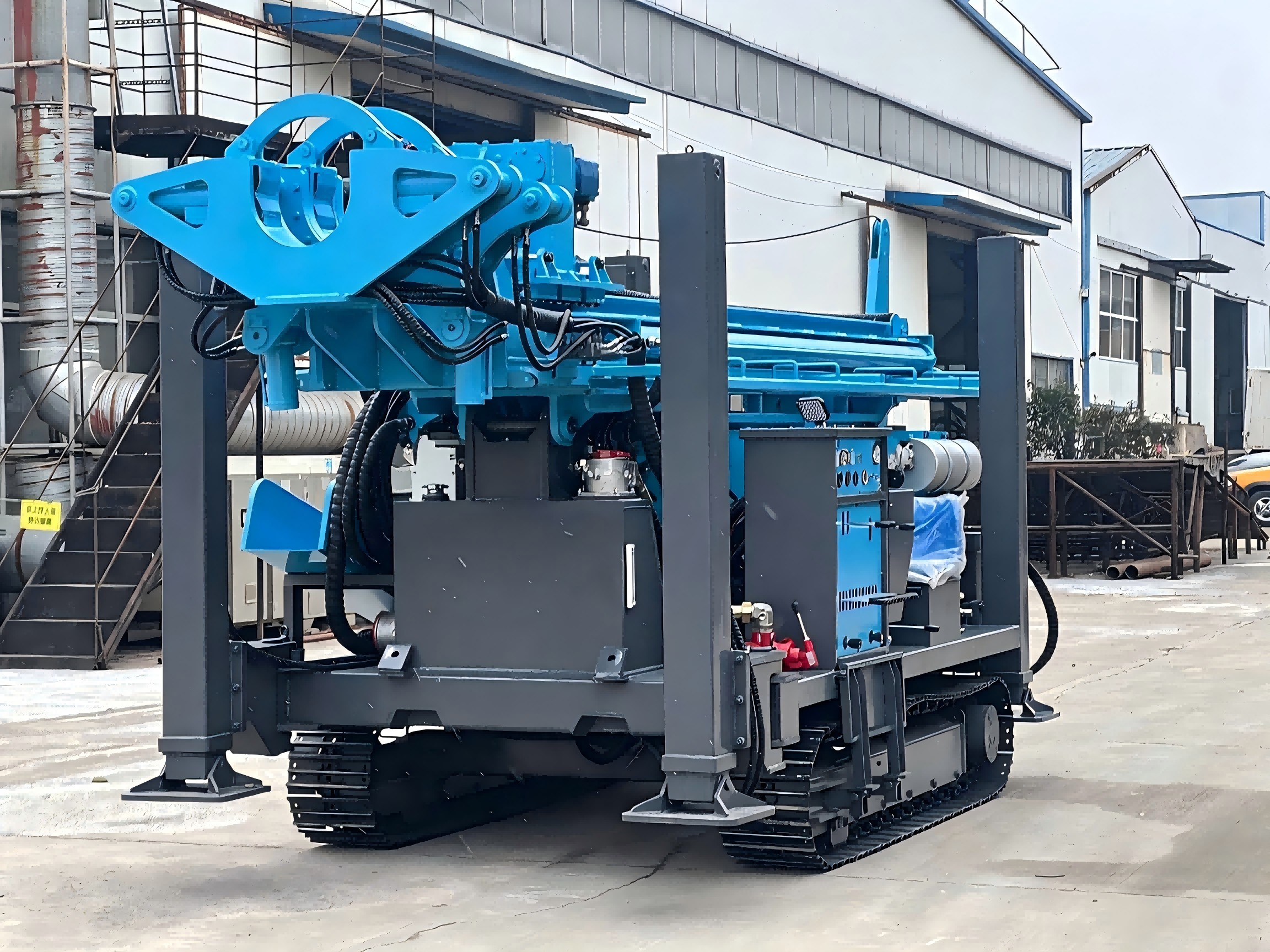 HHY600 drilling rig tracked chassis