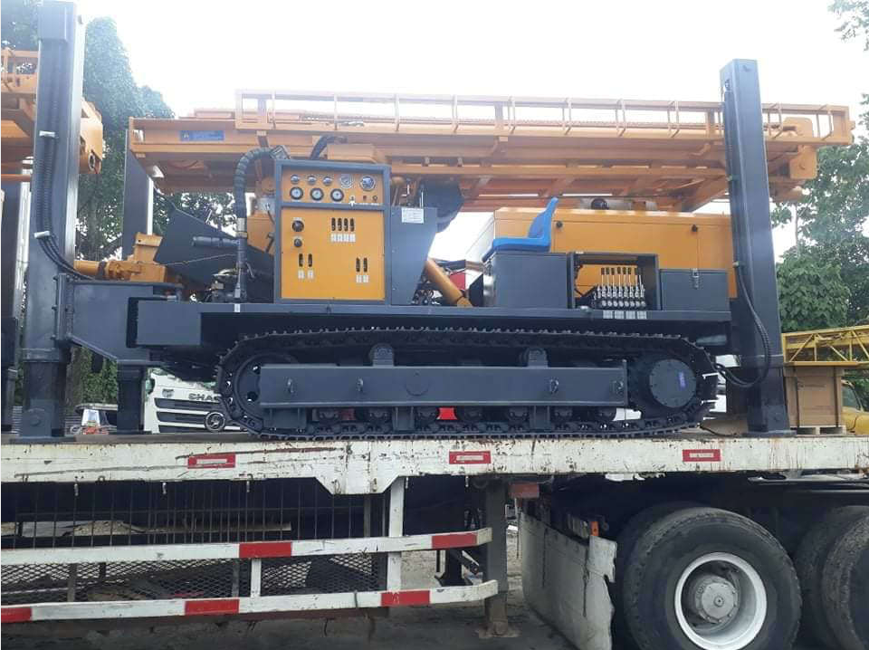 HY800 water well drilling rig loaded on truck for export shipment