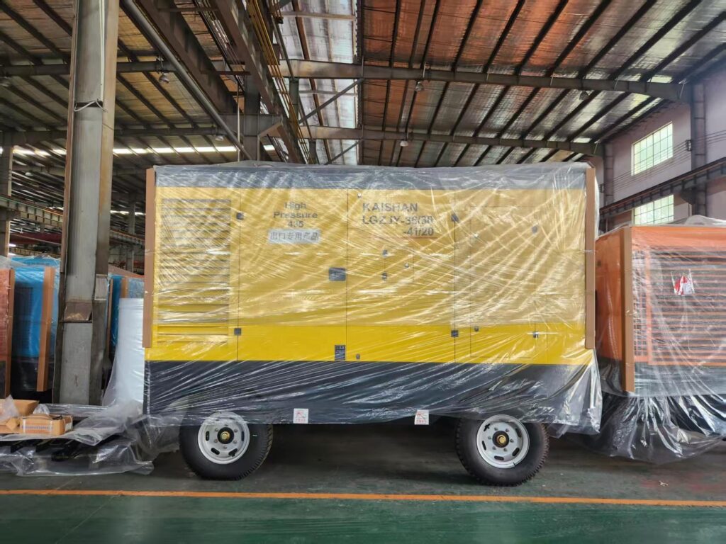 Mobile wheeled Kaishan LGZJ-36/30-41/20K diesel screw air compressor, heavy-duty portable compressor for drilling and mining